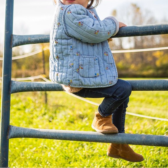 Gap 4T denim sweater jacket - Picture 2 of 6